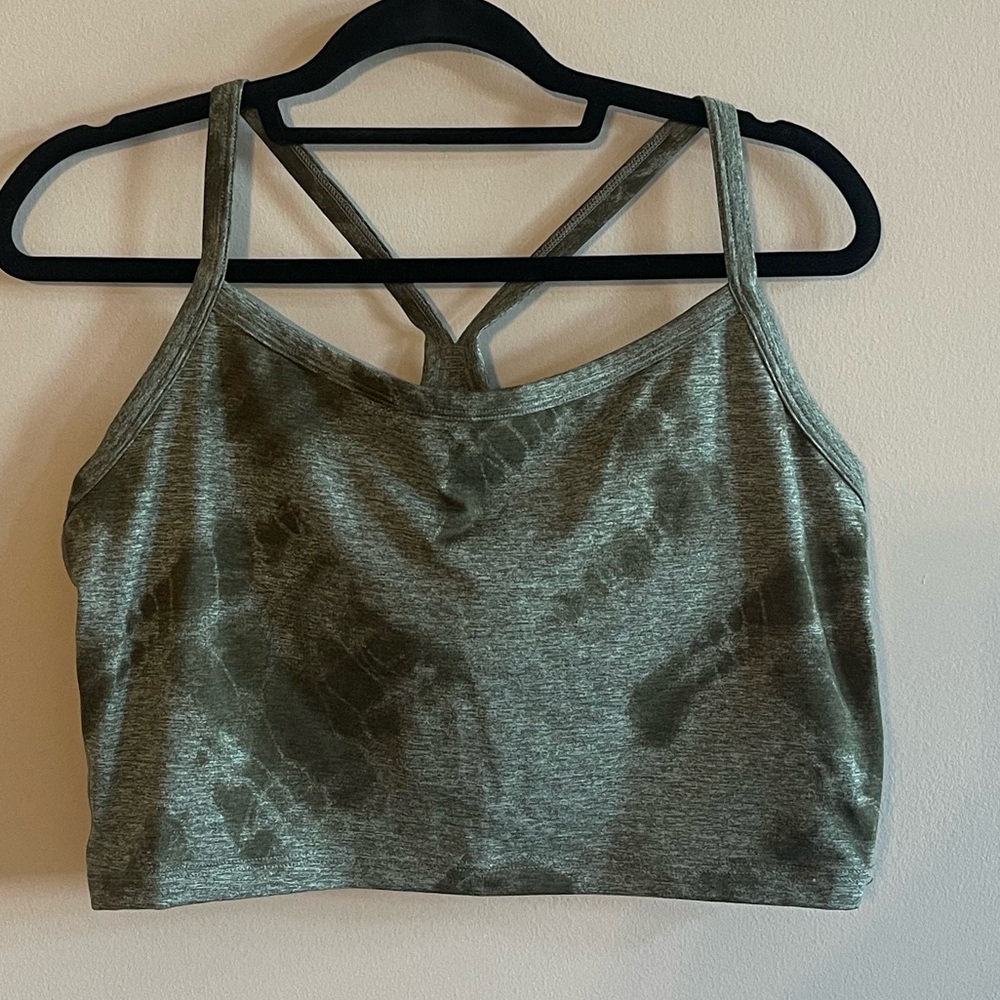 AERIE CROPPED TANK WITH BUILT IN BRA 💚💫✨